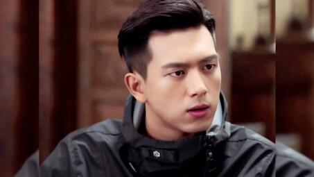 Aktingnya benar-benar bagus, rasa terluka dan tertekan, juga ada rasa canggung seperti dihina, bicar