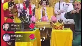 مرحبًا بكم في حفلة الآلهة الصينية.