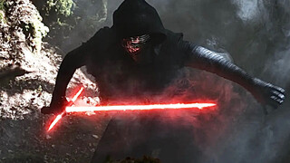 Menurutku tidak adakah yang berani mengatakan bahwa Kylo Ren tidak tampan?