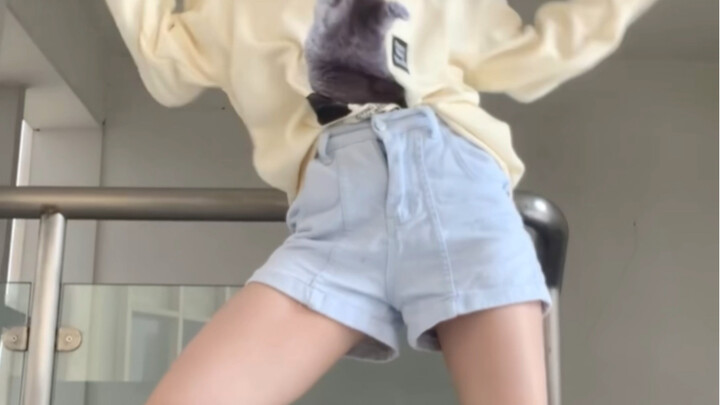 สาววัย 17 ปี “พูดจาฉะฉาน”