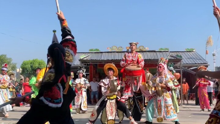 Tolak invasi budaya asing dan perkuat kepercayaan budaya Tiongkok!