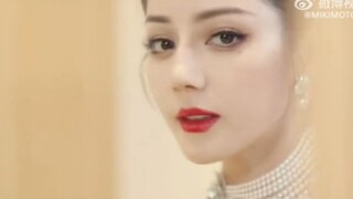 Mikimoto发了热巴在巴黎的视频，看到那只蛙蛙了哈哈哈讲真在热巴以前本人对于珍珠是无感的