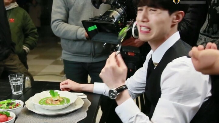 [Goblin Behind the Scenes] Trận chiến ăn uống đầu tiên của Goblin và Grim Reaper hậu trường, dễ thươ