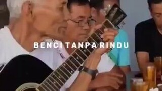 Umur boleh tua , tapi skill tidak kalah dari yang muda