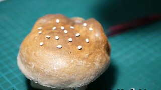 Người mẫu: Một chiếc bánh hamburger có nanh, bạn có dám ăn không?