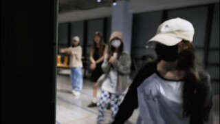 【Da Xiao Qiao】The two cuties accidentally blocked the camera and came specially to explain to everyo