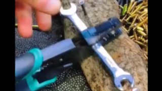 These pliers are worth at most ten yuan.