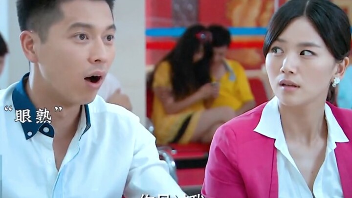 الأخت التي تُعنى بإصدار الوثائق مضحكَة جداً!