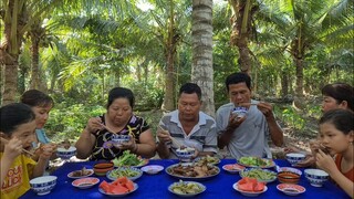 Vịt Bông Khìa Nước Dừa Sáp Ăn Kèm Dưa Leo Muối Dùi Tự Làm Rất Là Ngon | TKQ & Family T1059