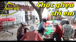 Làm lạp xưởng - chọc chị em cười lộn ruột [Nam Việt 1769]