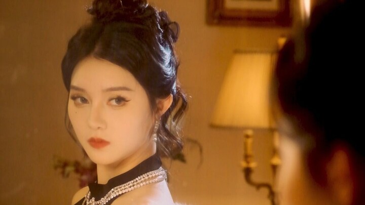 【ละครสั้น】 "ไม่จำเป็นต้องเติบโตเป็นดอกกุหลาบเสมอไป จงเป็นดอกเดซี่ เป็นดอกมะลิ เป็นดอกไม้นับหมื่นนับแ