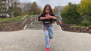 Unbelievable! A super female athlete dances! Figure skating!