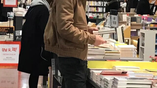 【อู๋ซื่อฮุ่น】เขาน่ะนะ!! แค่หน้าตาดีก็ทำให้ฉันยอมแพ้และติดงอมแงมได้แล้ว!!!