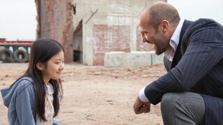 捡垃圾的顶级强者流浪汉，就是扮猪吃老虎！为救一个中国天才女孩，重出江湖！《暂告安全》