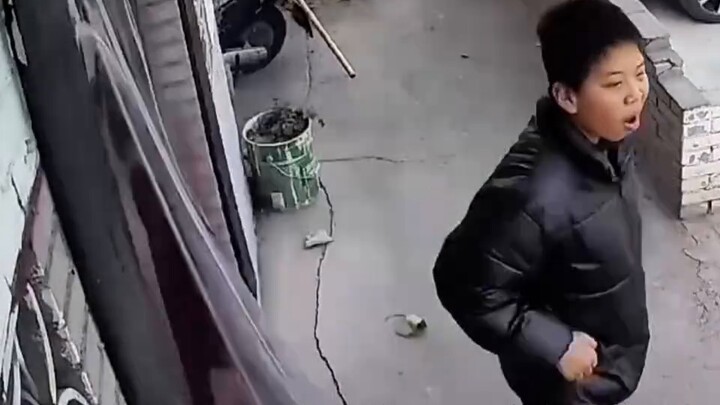 Em vẫn thích cách anh nhìn em khi ra ngoài với lòng kiêu hãnh của mình #孩子的哥 #outrageous #funny