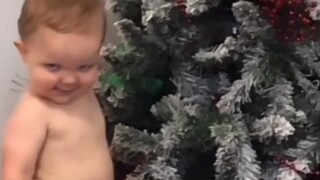 可爱宝宝过圣诞……