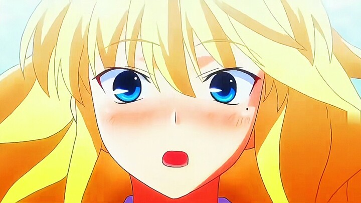 She’s been eyeing me since I was a kid—what a rich lady!