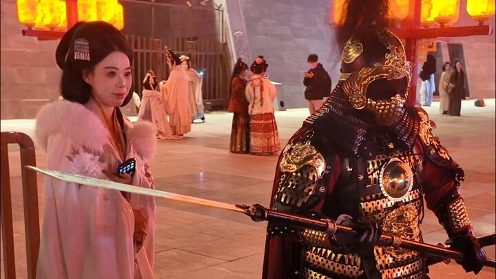 又开始在应天门站岗了，各地有站岗的甲友，来一波云站岗