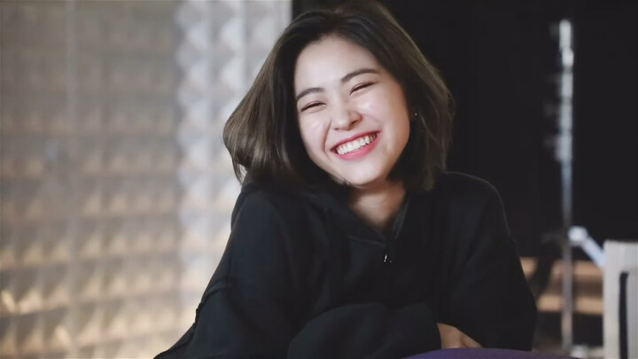 [Shin Yoo-jin] The master of expressions teaches you how to change your face