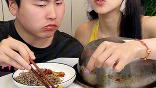 #Crispy Chicken Feet Now my husband is getting bolder and bolder—daring to play little tricks in fro