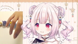 Japanese Lolita exposed her beautiful little hand in the live broadcast, and was stunned when she sa