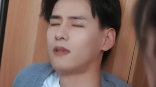 CEO bangkrut dan lumpuh, hanya gadis itu yang setia dan jadi cintanya