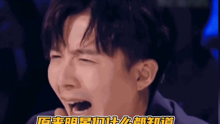 ดาราจะบอกว่าไม่เล่นโซเชียล ไม่เสพข่าวซุบซิบได้ยังไง? ไม่มีทาง! นี่มันแกล้งทำเป็นใช้ 2G ทั้งที่มี 5G 