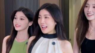 Khi bạn gái đưa bạn thân về nhà