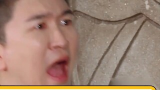When Wang Hedi met Bai Lu, the two laughed like they were in a compe*on. Netizens: They are a com