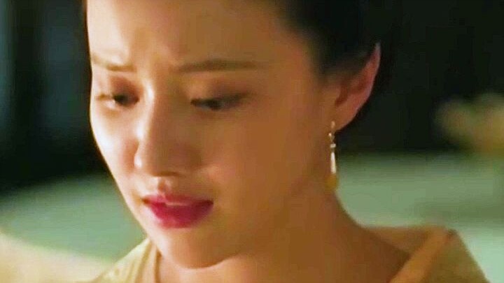 “Bạn chỉ biết đến vẻ hào nhoáng của lâu đài bá tước, chứ đâu hay những hiểm nguy ẩn giấu bên trong”