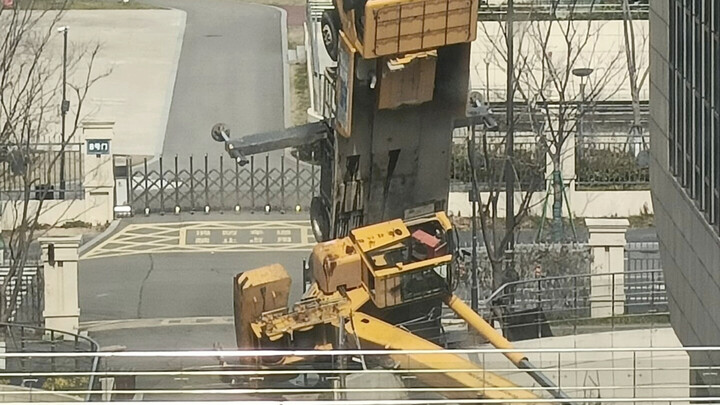 Tri ân trường Trung học số 1 Giang Bắc hài hước và vui nhộn