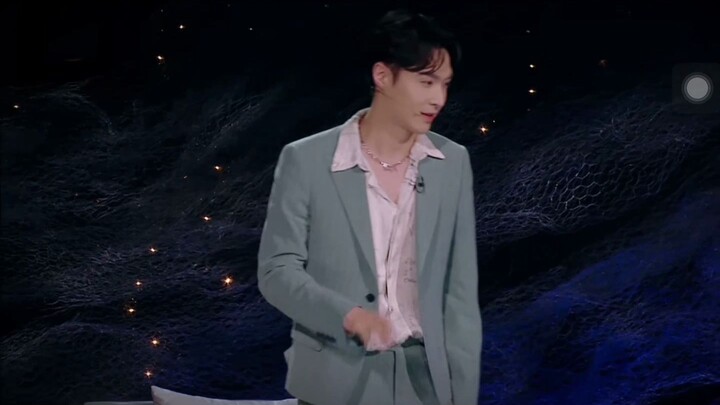 街舞推广大使小张“被迫”主动营业啊哈哈（像不像过年被迫在亲戚面前表演的你？