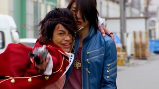 The Gokai was looking for the samurai with a knife, but the female samurai appeared by herself and t