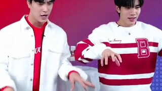 fourth being cute here #geminifourth