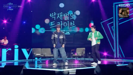 Hou Bi absolutely killed it with his random dance on the show!!! A natural-born dancer!