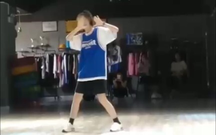 一千粉福利～十五岁准高中生翻跳EXO–《The Eve》