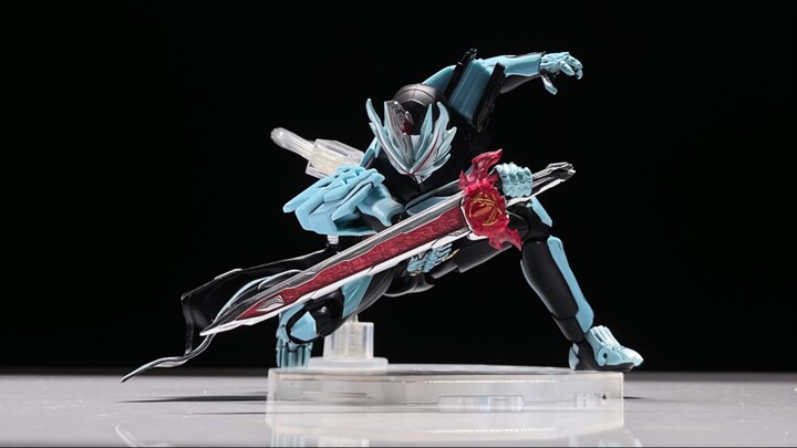 [Nhiếp ảnh] Bandai SHF Kamen Rider Saber Primitive Dragon/Sacred Blade Ancient Dragon