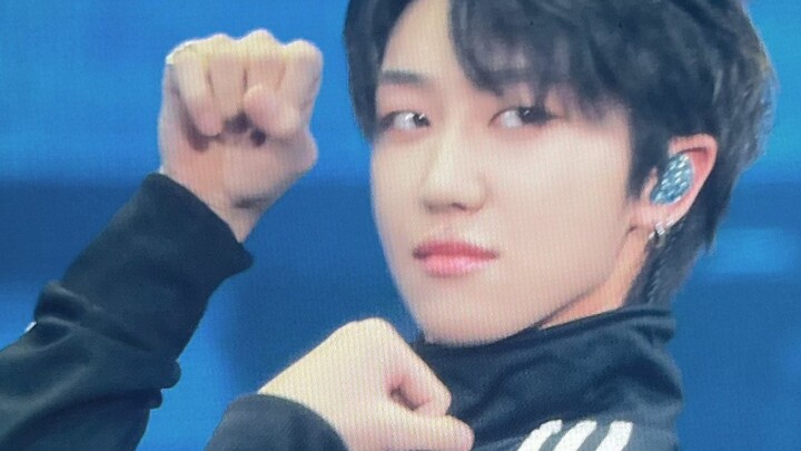 [Xu Minghao] 23 Karat Island – ANTIFRAGILE: No one can watch it just once!