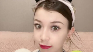 Sekarang dipikir-pikir, dia masih agak lucu hahahaha