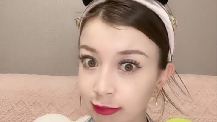 Now that I think about it, she's still kind of cute hahahaha