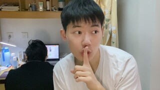 请把这个视频转发给你的SB室友