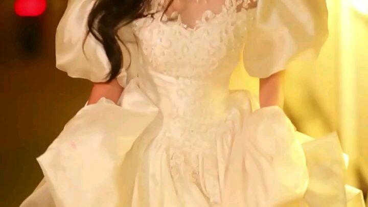 Xinyi Xiao Yuhina Bpink