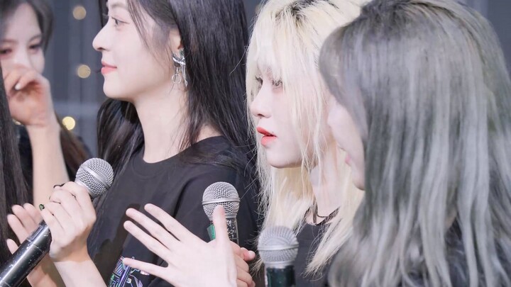 [He Yang Qing Qing] 230819 I shed tears during the graduation ceremony. I was stunned by the hastily