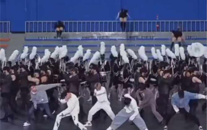 bts｜Khoảnh khắc dancebreak đẹp trai thế này, phòng tập cũng đẹp trai thế này, cả Hàn Quốc chắc chỉ c