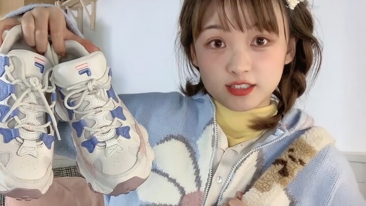 Will people say I’m cold if I dress like this when visiting relatives?