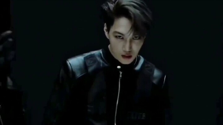 【คิมจองอิน/ไค】ตอนเดบิวต์ใหม่ๆ ถูกมองว่ามีพื้นเพมาจากวงการมาเฟียก็ไม่น่าแปลกใจ...