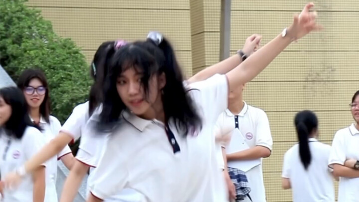 Zhongshan No. 1 Middle School Club Carnival Live Shots!!! NCT127 "KICK IT"