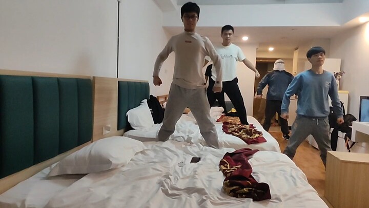 เกมปลอมตัว