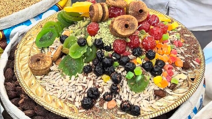 Just 700 rupees for a kilogram of all-inclusive, nutrient-rich meal.