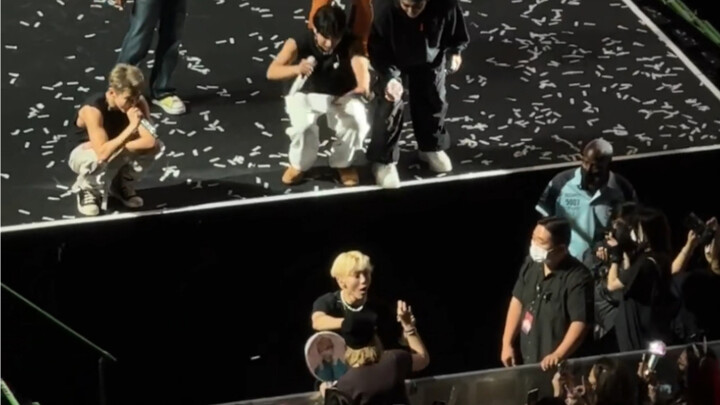 Phần nốt cao “very nice” của Clara khiến Shengkuan và DK đều phải ngạc nhiên, đến nỗi DK còn học the